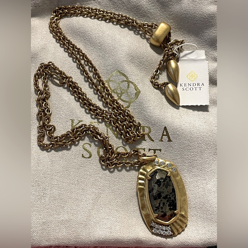 Kendra Scott Anna Long Pendant